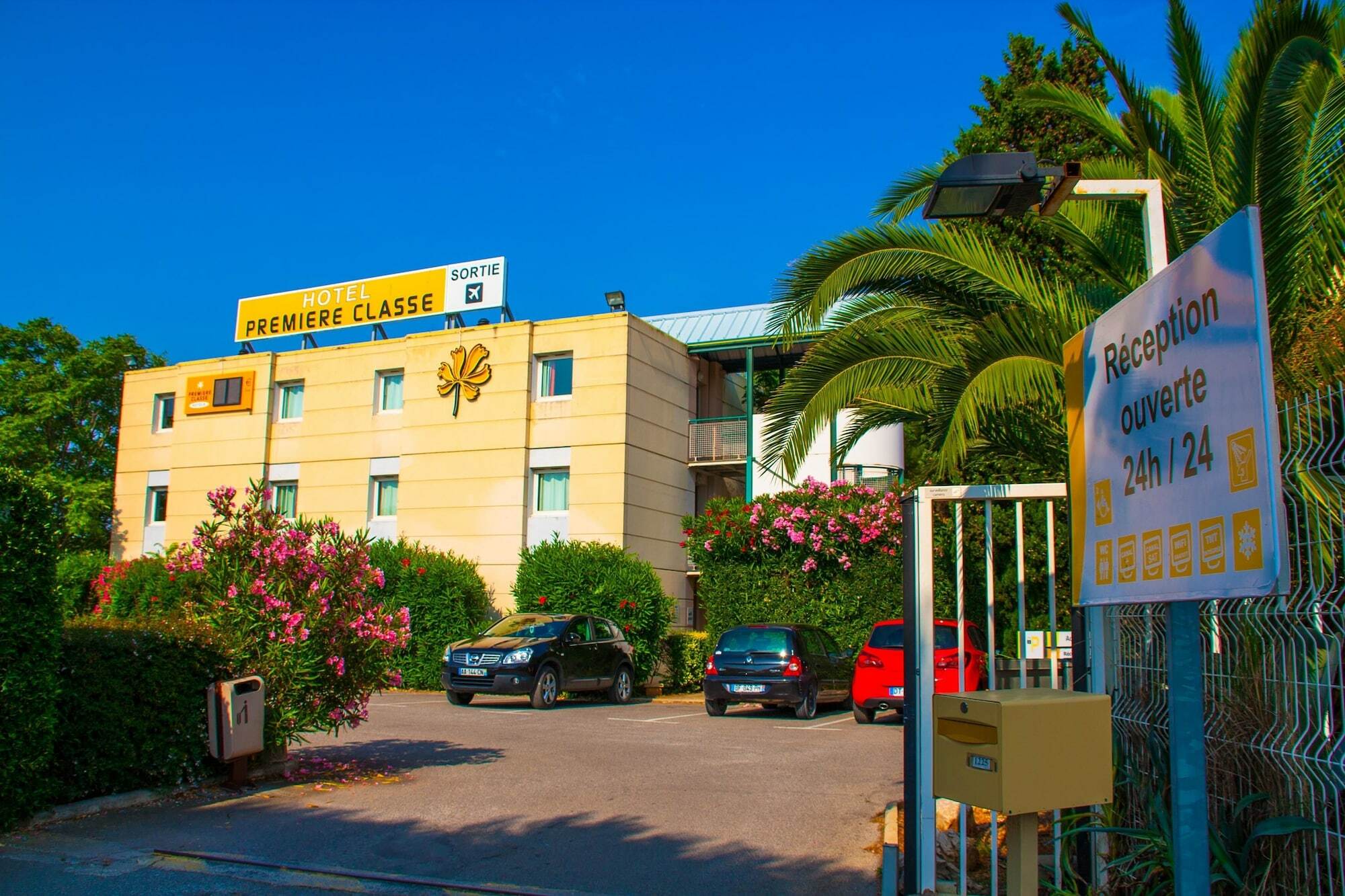 Greet Hotel Montpellier Aeroport Parc Des Expos Mauguio Exterior foto